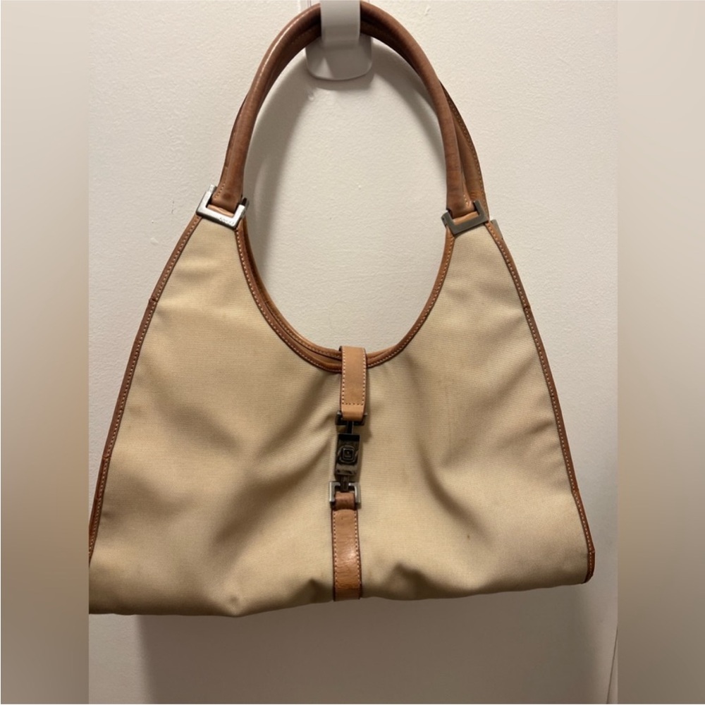 Gucci Vintage Jackie Bardot Hobo – Beige Canvas & Leather Trim - Picture 3 of 16